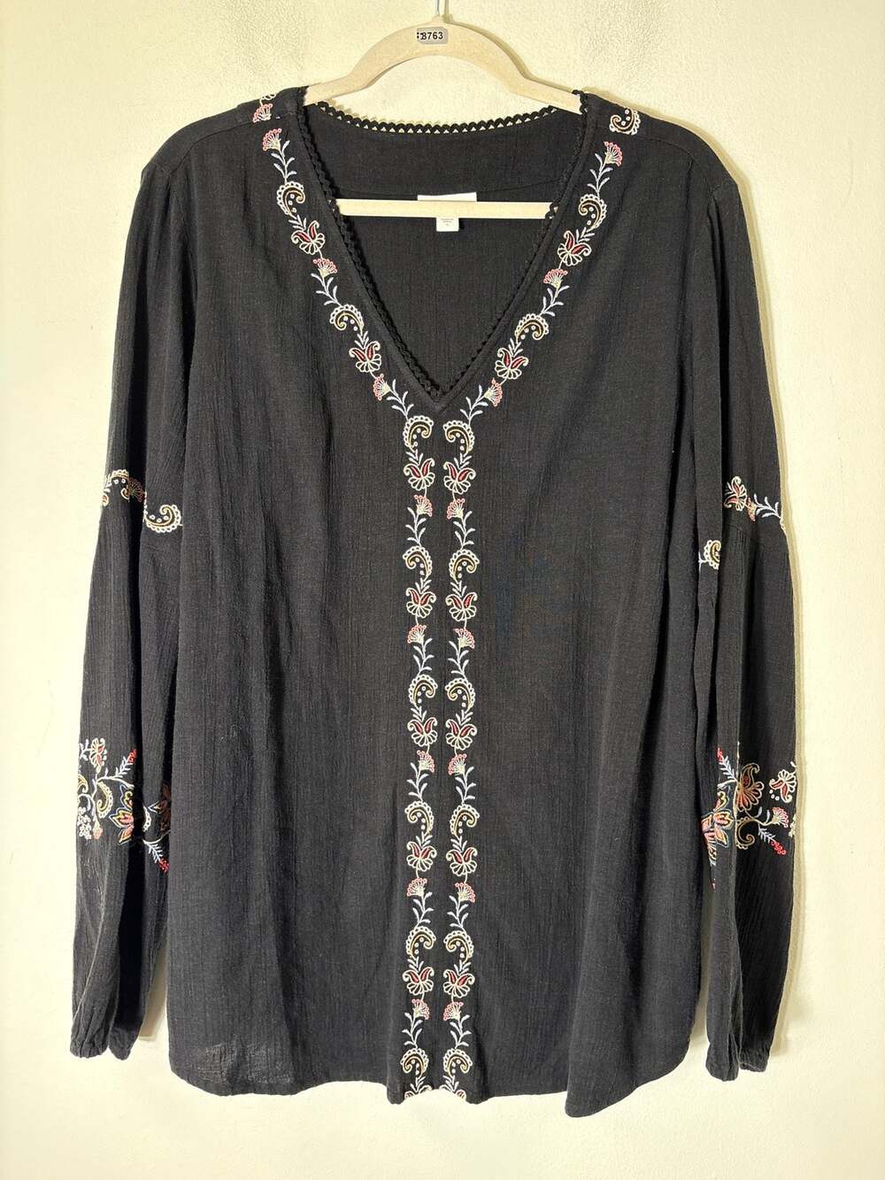 J.Jill Black With Floral Embroidery Neckline Shirt Sz L